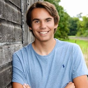 Meet your Posher, Logan